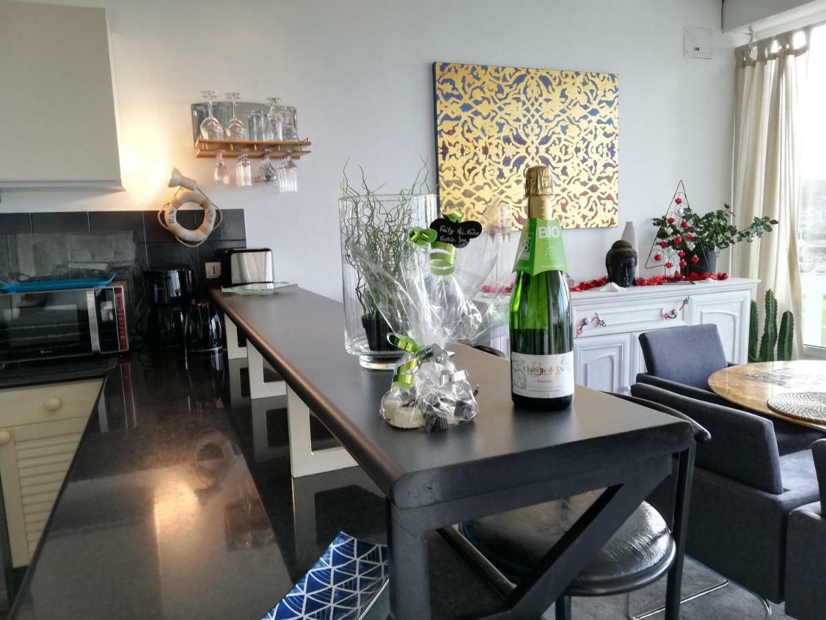 Grand Loft De 60m2 Tres Lumineux Tres Belle Vue Sur *