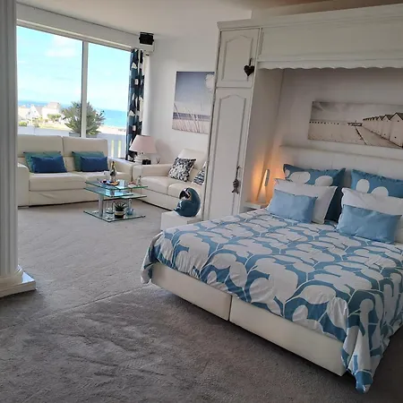 Grand Loft De 60M2 Tres Lumineux Tres Belle Vue Sur Mer Erquy Exterior photo